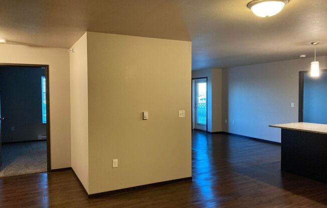 3 beds, 2 baths, 1,462 sqft, $2,150, Unit 5312
