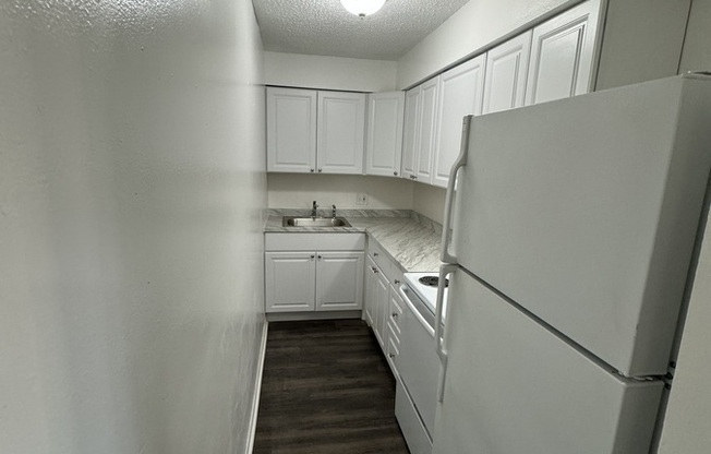 8586 CHANNELVIEW CIR