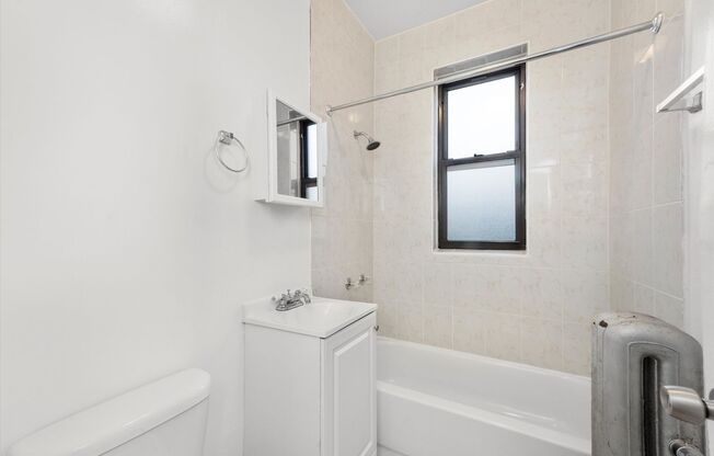 Studio, 1 bath, 552 sqft, $1,495, Unit Sawyer-206
