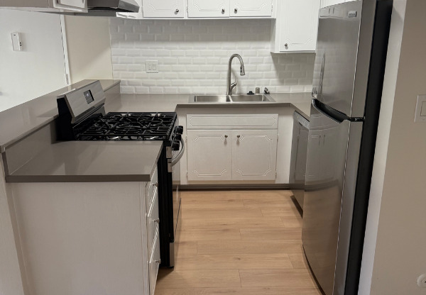 711 Westmount Drive 102