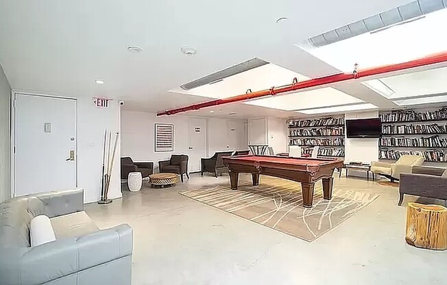 2 beds, 1 bath, $5,350, Unit 7C