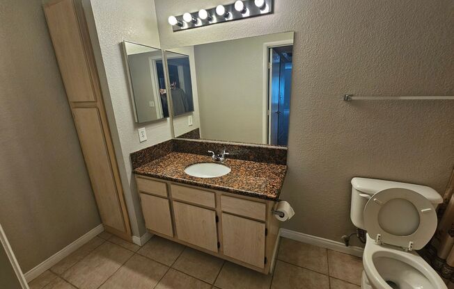 1 bed, 1 bath, $1,100, Unit # 1144