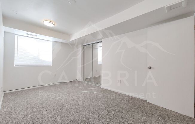 2 beds, 1 bath, 1,000 sqft, $1,380, Unit 5076 B