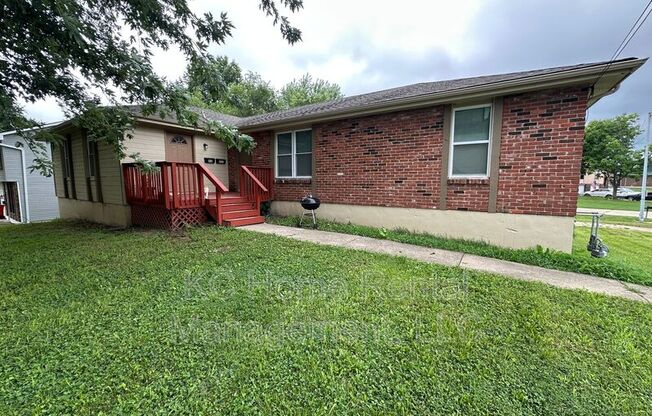 420 N JENNINGS RD