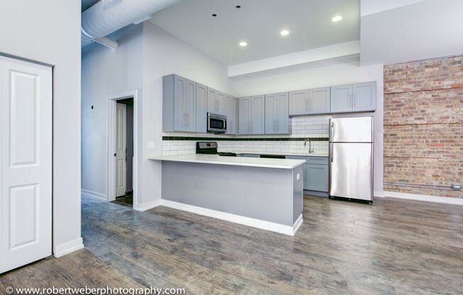 357 West Chicago