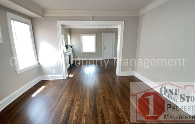 Beautiful 3 Bedroom 1.5 Bathroom Home in Kansas City!