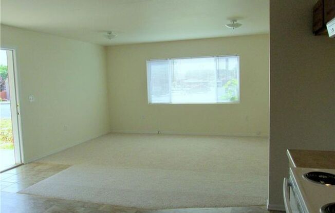 2 Bed 2 Bath Home on Corner!