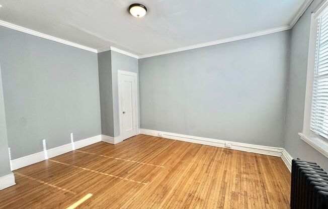 2 beds, 1 bath, $1,375, Unit 311
