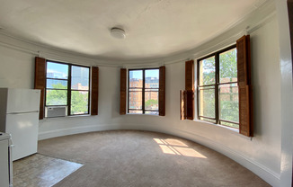 371 Commonwealth Ave.