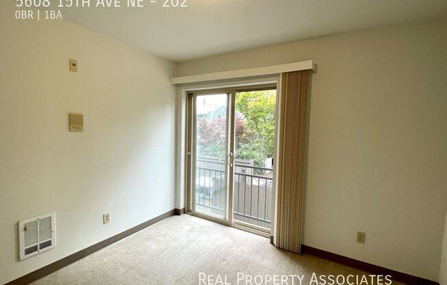 5608 15th Ave NE