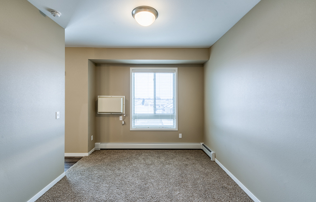 Studio, 1 bath, 627 sqft, $1,005, Unit 308