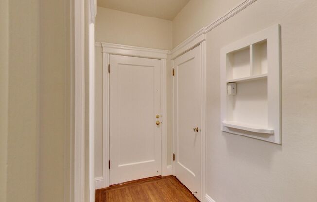 830 Hayes Street (1321R)