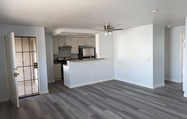 2 beds, 2 baths, $2,554, Unit 301