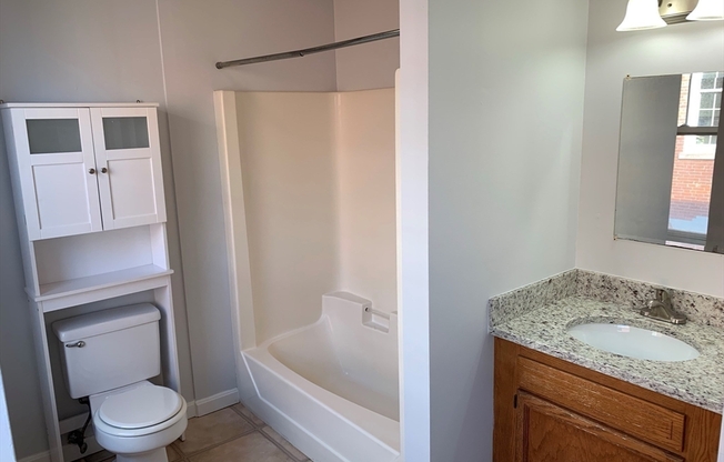 1 bed, 1 bath, 700 sqft, $2,250, Unit 31