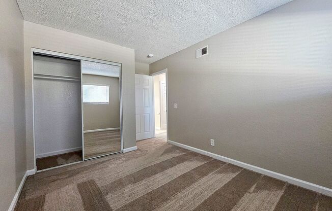 3 beds, 1.5 baths, $2,995, Unit 03