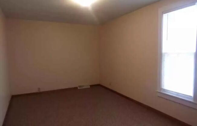 3 Bedroom 1 Bath