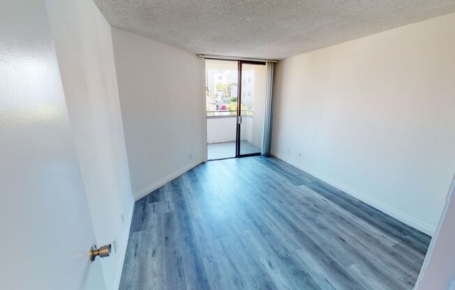 1 bed, 1 bath, 624 sqft, $1,950