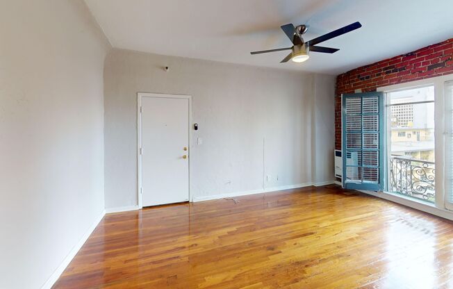 1 bed, 1 bath, 600 sqft, $1,795, Unit 402