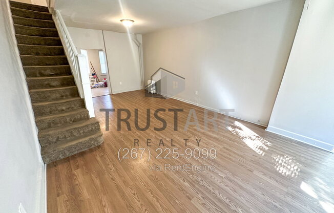 2 beds, 1 bath, 960 sqft, $1,200