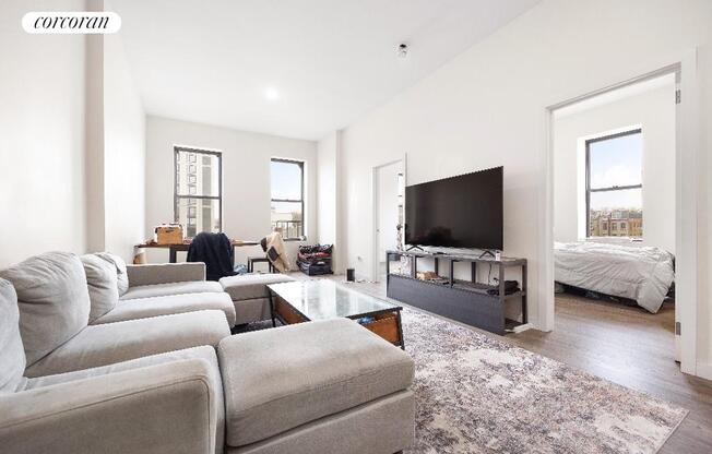 951 WYCKOFF AVE