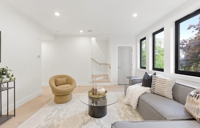 3 beds, 3.5 baths, 2,829 sqft, $7,500, Unit 3
