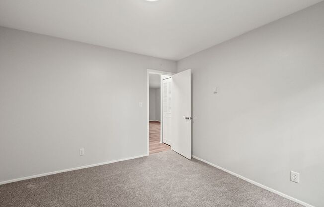 2 beds, 1 bath, $1,095