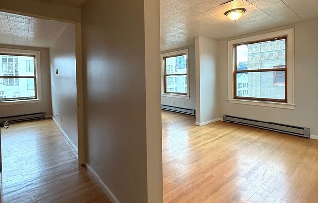 1 bed, 1 bath, 540 sqft, $1,595, Unit 404