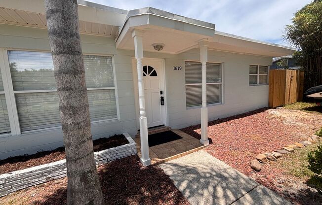 Updated 3BR in Jacksonville Beach! Spacious Fenced Yard & Lawn Care Included!