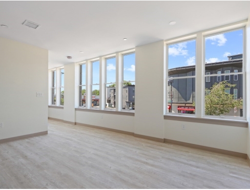 1 bed, 1 bath, $3,100, Unit Unit 303