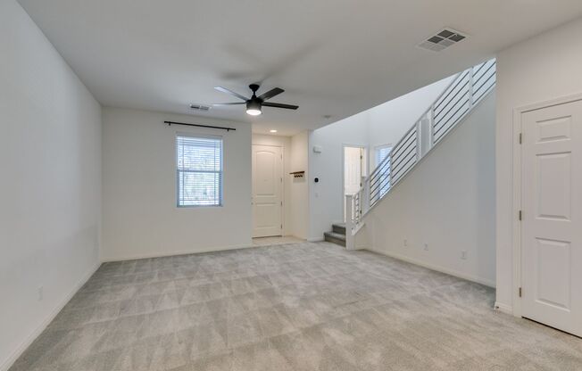 3 beds, 2.5 baths, $1,895