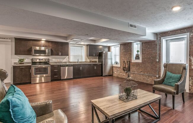 1 bed, 1 bath, 650 sqft, $1,395, Unit Unit 01B A1100