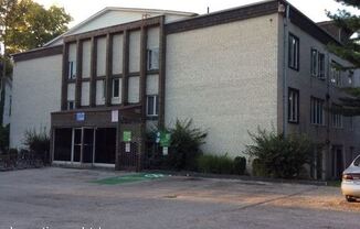 70 W. Northwood Avenue