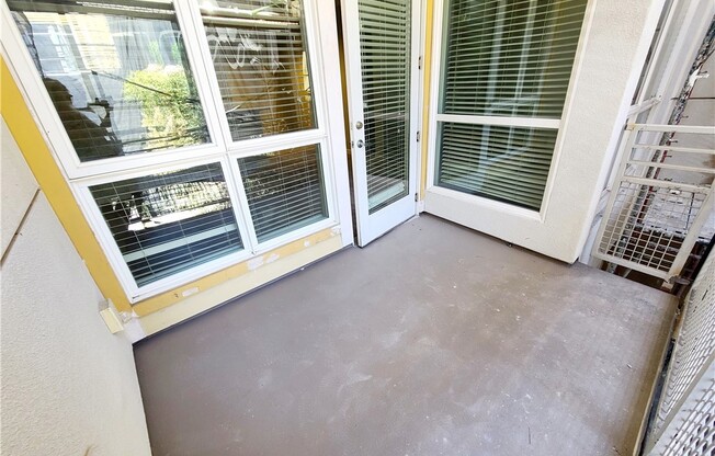 2 beds, 2 baths, 1,050 sqft, $3,100, Unit 402