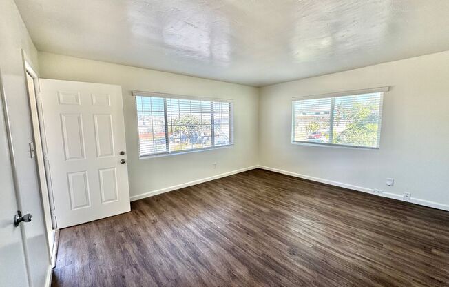 125-131 Elkwood Avenue