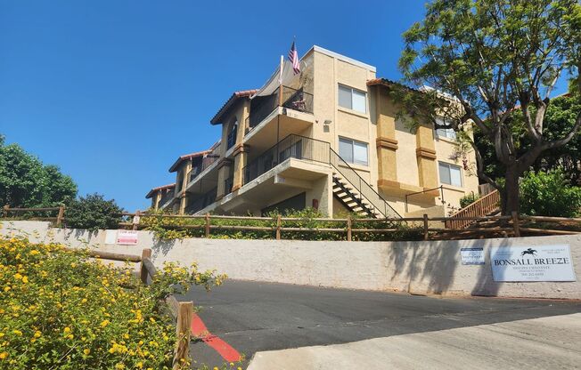 1 bed, 1 bath, 720 sqft, $1,990, Unit 21