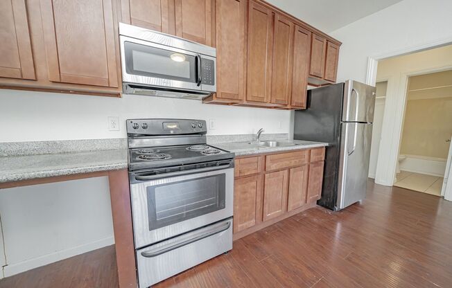 1 bed, 1 bath, $1,595, Unit 103