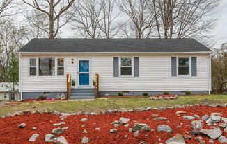 Beautiful Home for Rent with Custom Finishes and Outdoor Space!