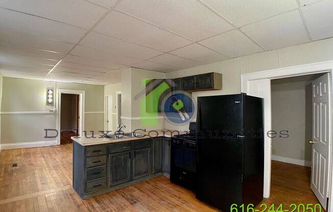 3 beds, 1 bath, $1,485, Unit 1