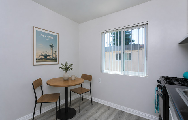 Studio, 1 bath, 444 sqft, $1,550, Unit 28