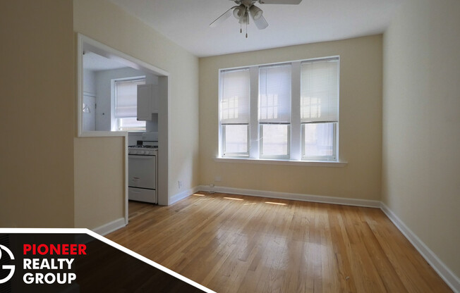 550 W Aldine Ave