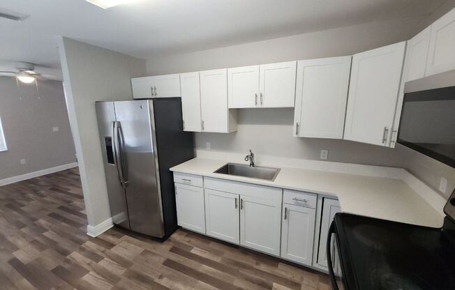Bradenton 3 Bed 2 Bath Remodeled Duplex for Rent - $1,899 Special (Apply & Sign by 9/30) | 34203