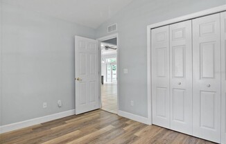 2088 NW 88 ST