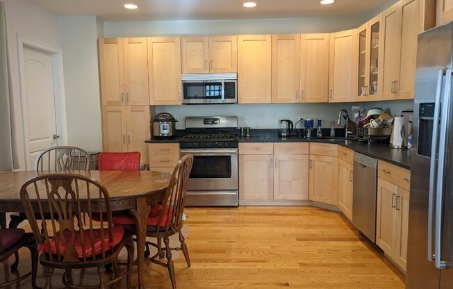 15 OAK ST