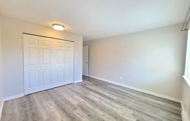 2 beds, 1 bath, $1,295, Unit 210