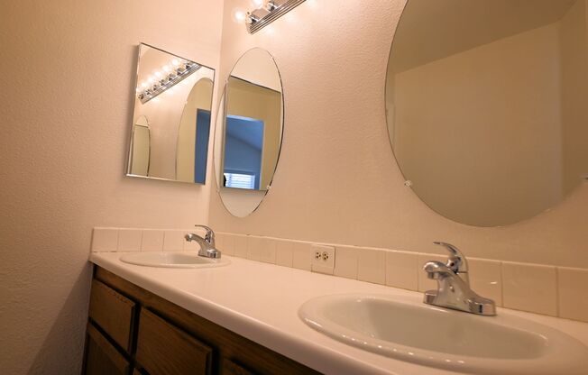 3 beds, 2 baths, $1,799