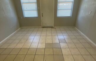 Studio, 1 bath, $699, Unit 5