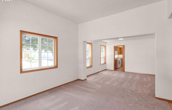 4 Bedroom Bethany Home on a Large Corner Lot and RV Parking