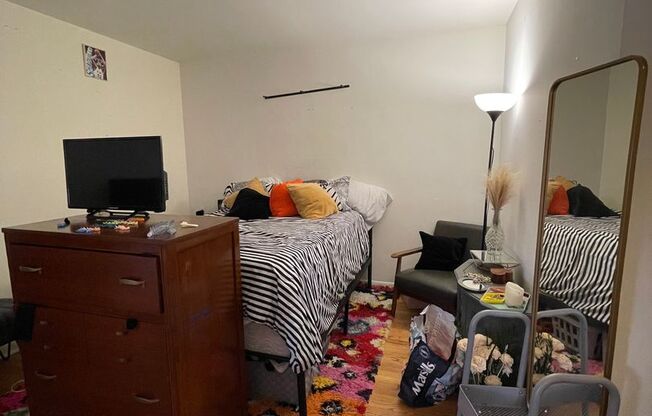 Studio, 1 bath, 390 sqft, $1,400, Unit 521-308