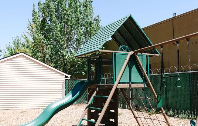 3 beds, 2 baths, $1,695, Unit 67