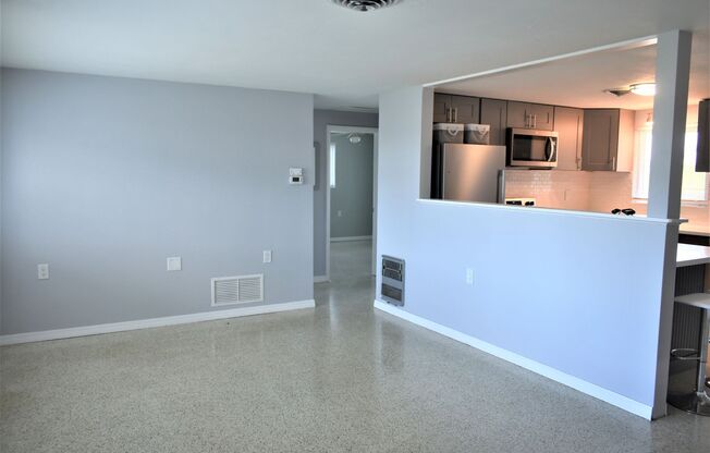 2 beds, 1 bath, $1,750